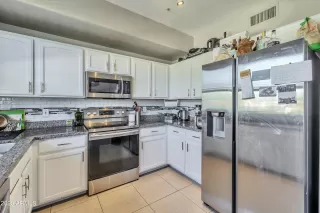 Photo #3: 6509089 Listing