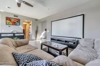 Photo #5: 6509089 Listing