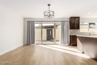 Photo #5: 6509256 Listing 