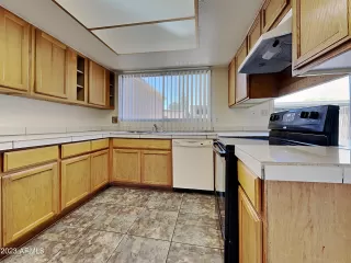 Photo #4: 6509390 Listing 