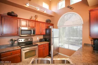 Photo #6: 6509544 Listing