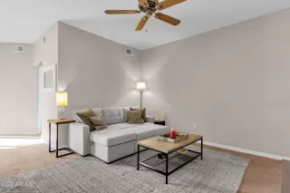 Photo #6: 6509602 Listing