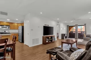 Photo #2: 6509639 Listing 