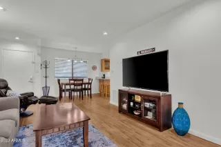 Photo #4: 6509639 Listing 