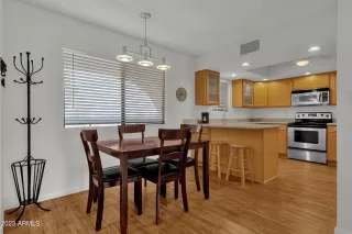 Photo #6: 6509639 Listing 