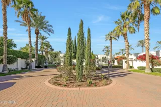 Photo #3: 6510278 Listing