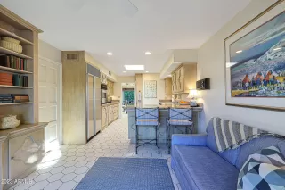 Photo #5: 6510278 Listing