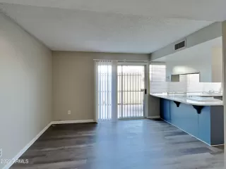 Photo #3: 6510292 Listing