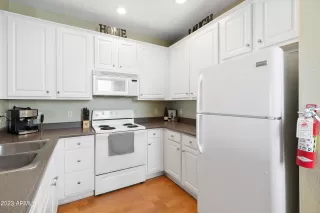 Photo #6: 6510305 Listing