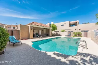 Photo #6: 6510384 Listing