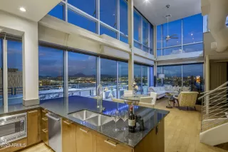 Photo #5: 6510419 Listing