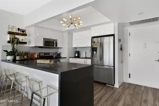 Photo #3: 6510555 Listing 