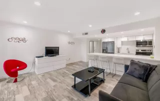 Photo #1: 6510588 Listing