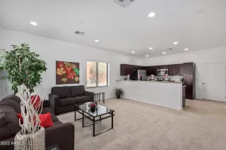 Photo #6: 6510825 Listing 