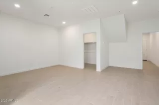 Photo #4: 6510937 Listing