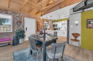 Photo #5: 6511075 Listing