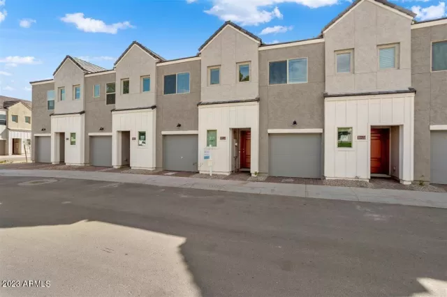 MLS: 6511077 Condo For Sale