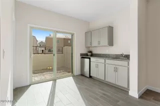 Photo #6: 6511077 Listing