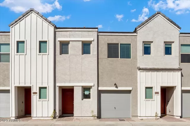 MLS: 6511091 Condo For Sale