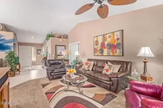 Photo #5: 6511257 Listing 