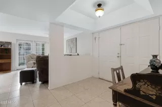 Photo #2: 6511287 Listing