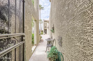 Photo #3: 6511293 Listing