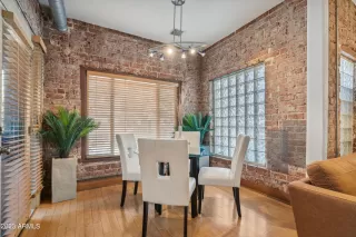 Photo #2: 6511622 Listing 