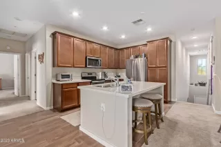 Photo #3: 6511689 Listing 