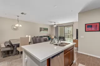 Photo #6: 6511689 Listing 
