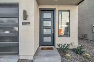 Photo #2: 6511772 Listing