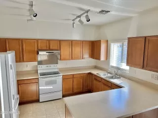 Photo #3: 6511775 Listing