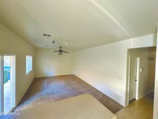 Photo #5: 6511775 Listing