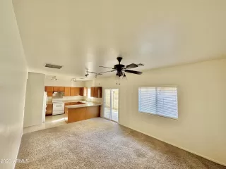 Photo #6: 6511775 Listing