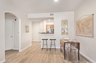 Photo #4: 6511850 Listing