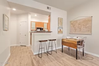 Photo #6: 6511850 Listing