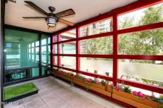 Photo #5: 6511901 Listing