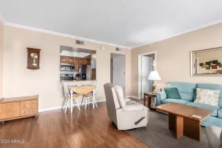 Photo #5: 6512003 Listing