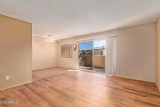 Photo #3: 6512010 Listing