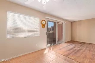 Photo #6: 6512010 Listing