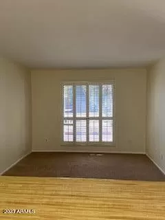 Photo #5: 6512036 Listing