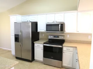 Photo #5: 6512125 Listing