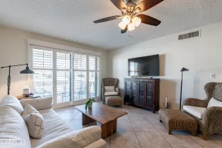 Photo #6: 6512209 Listing 