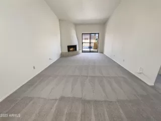 Photo #2: 6512218 Listing