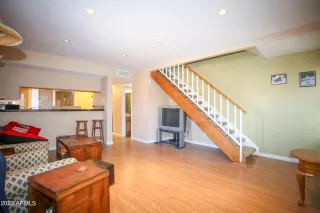 Photo #2: 6512270 Listing 