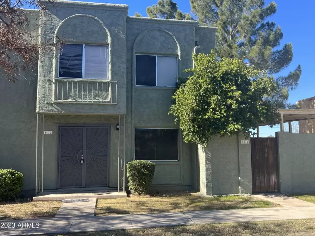 MLS: 6512383 Condo For Sale