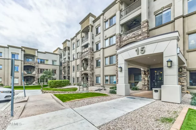 MLS: 6512501 Condo For Sale