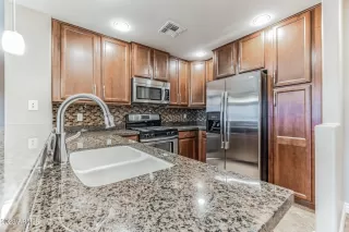 Photo #1: 6512501 Listing 