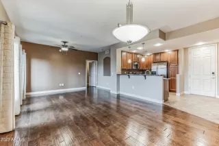 Photo #6: 6512501 Listing 