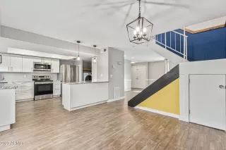 Photo #2: 6512606 Listing