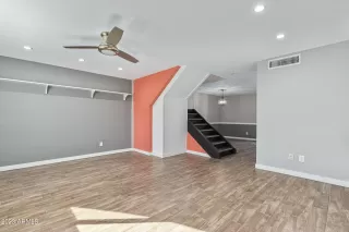 Photo #5: 6512606 Listing